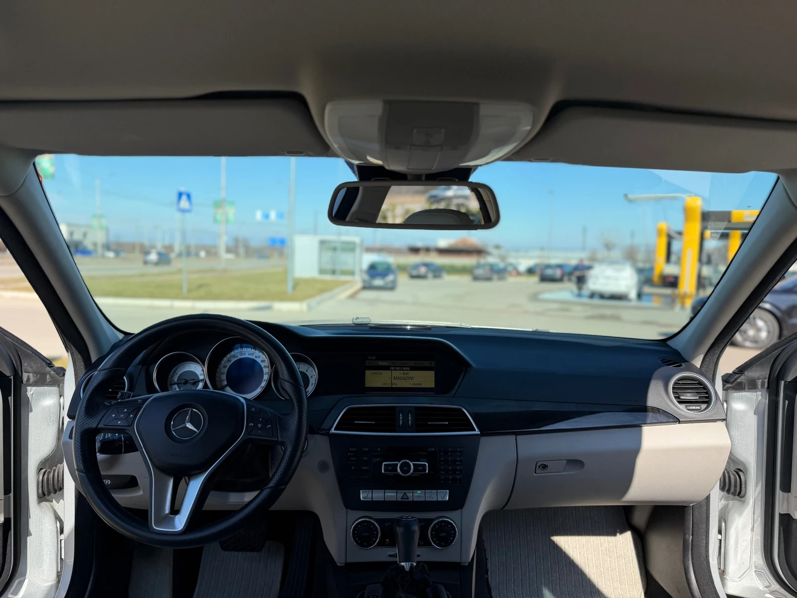 Mercedes-Benz C 350 Avangard 4-matic(4x4), снимка 6 - Автомобили и джипове - 53635699