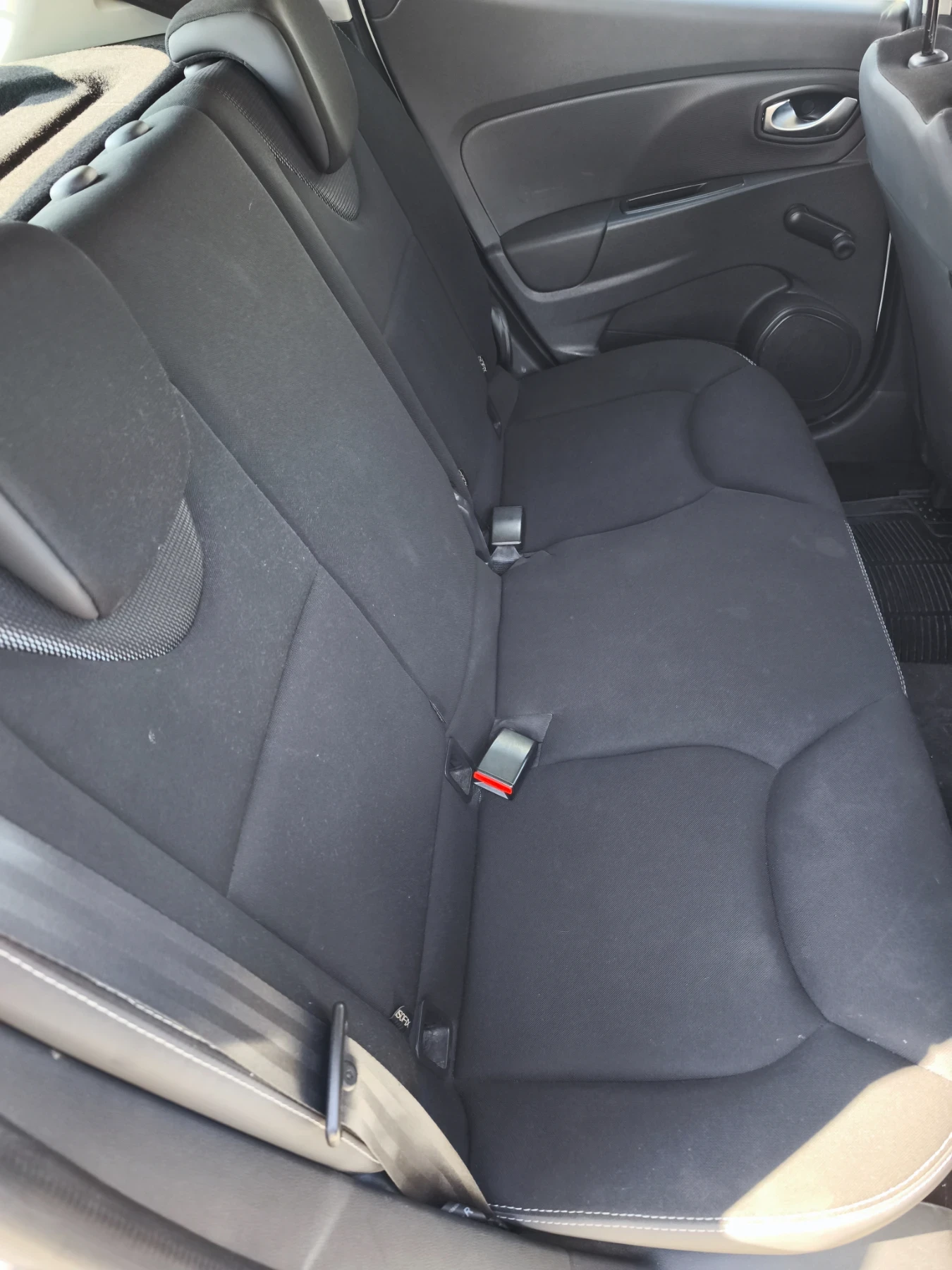 Renault Clio 1.5dci Всичко платено!, снимка 7 - Автомобили и джипове - 53754239