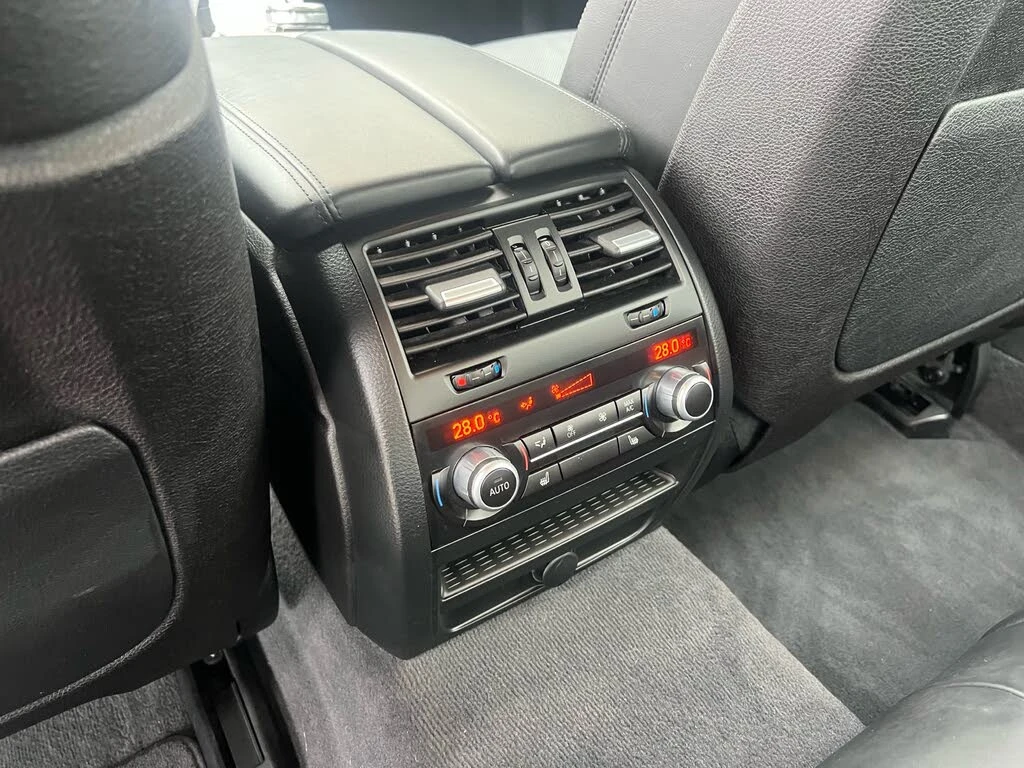 BMW 550 !F10-Mpackage!* АвтоКредит* Цена до БГ* , снимка 10 - Автомобили и джипове - 53804650