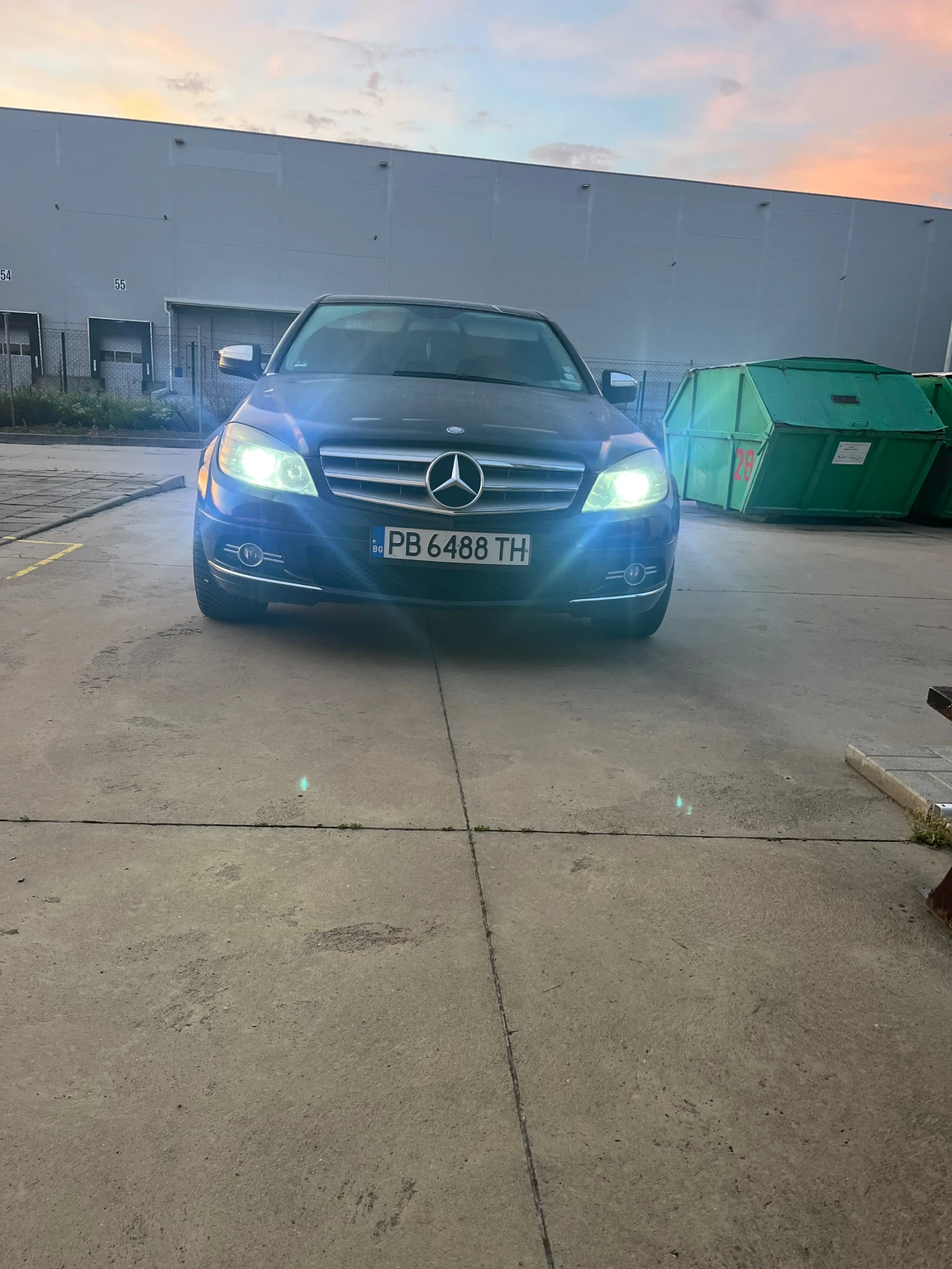 Mercedes-Benz C 220 2.2 CDI, снимка 2 - Автомобили и джипове - 53943410