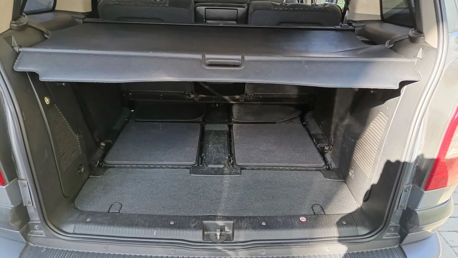 Opel Zafira, снимка 15 - Автомобили и джипове - 54372302