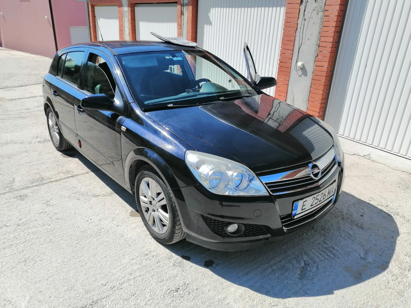 Opel Astra H, снимка 2 - Автомобили и джипове - 54622403