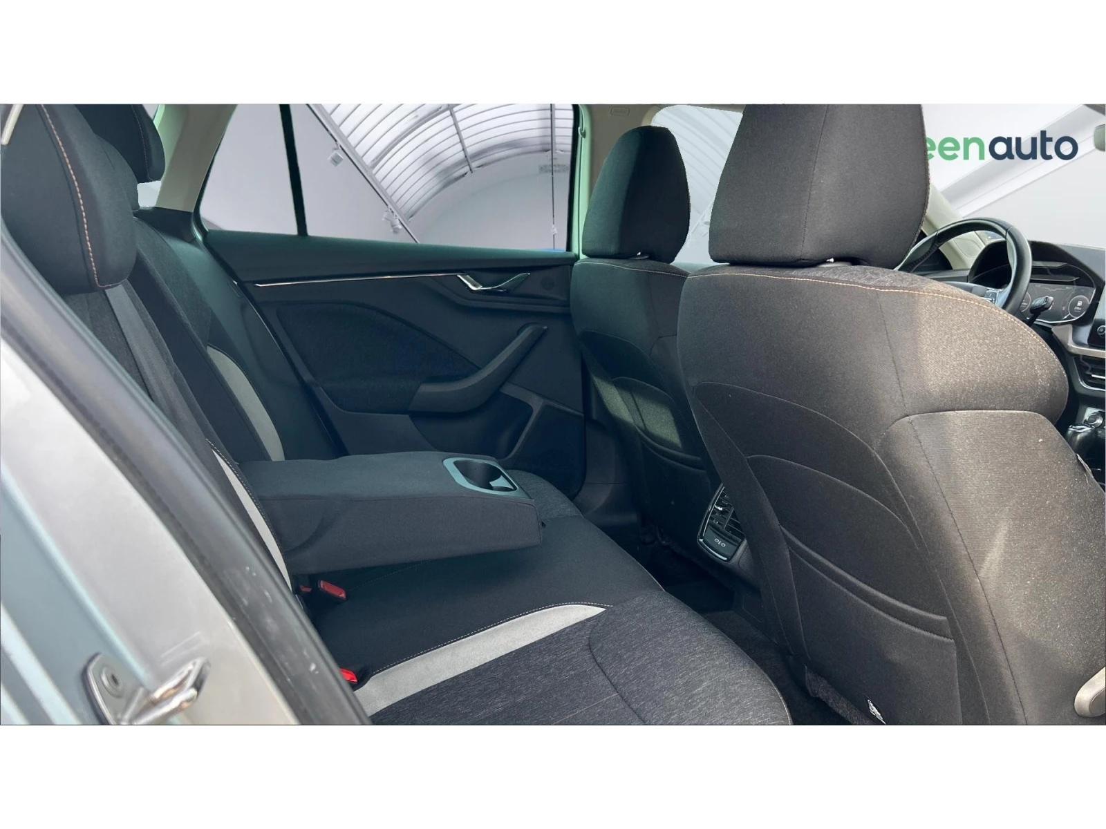 Skoda Scala 1.6 TDi DSG , Месечна вноска от 199  , снимка 12 - Автомобили и джипове - 54760814