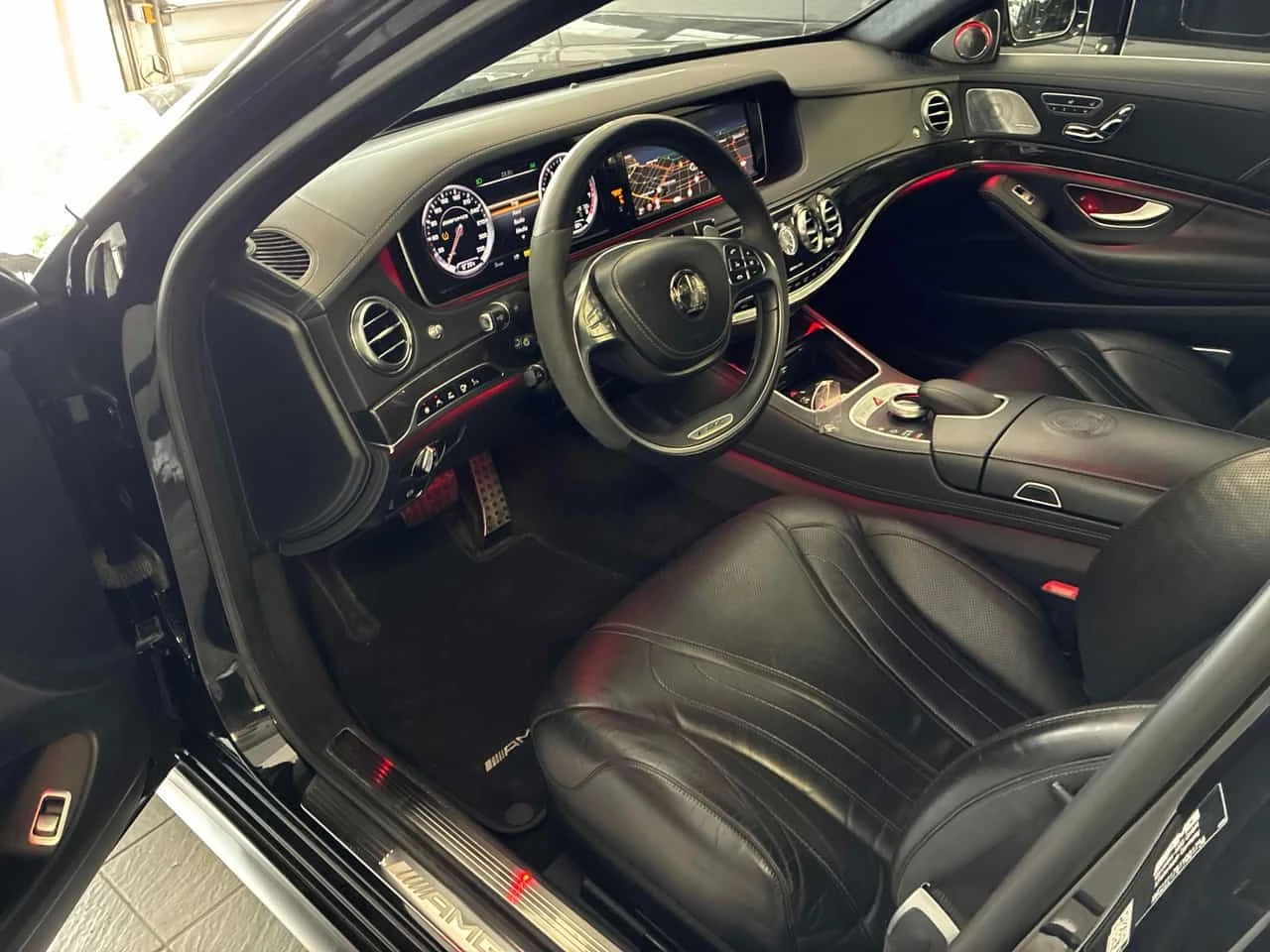 Mercedes-Benz S 63 AMG * BURMASTER* ДИСТРОНИК* 360 КАМЕРА* ОБДУХВАНЕ* , снимка 7 - Автомобили и джипове - 55181264