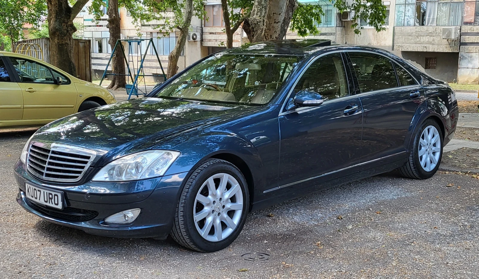 Mercedes-Benz S 320