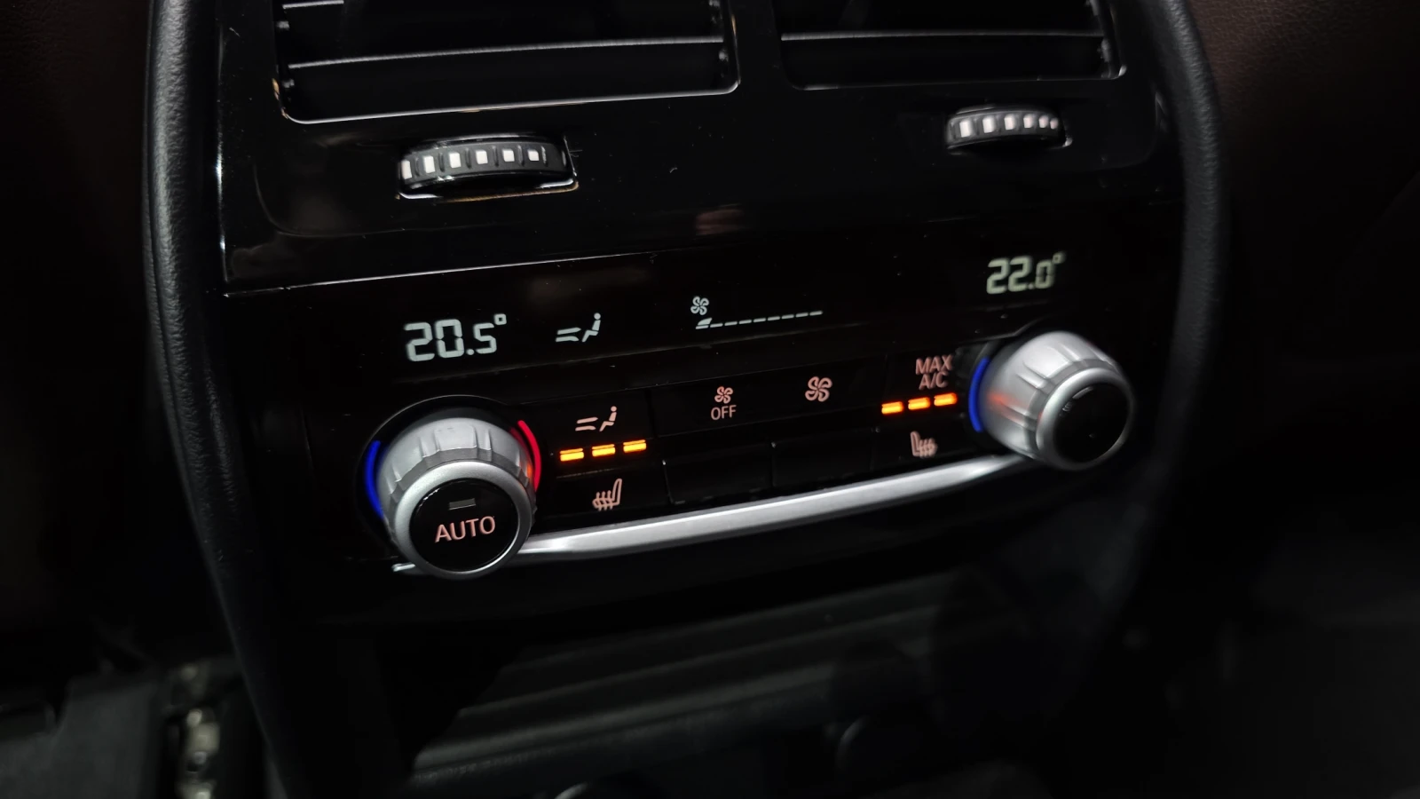 BMW 540 BOWER&WILKINS* DISTRONIC* ОБДУХ* HEADUP* 360, снимка 12 - Автомобили и джипове - 55523735