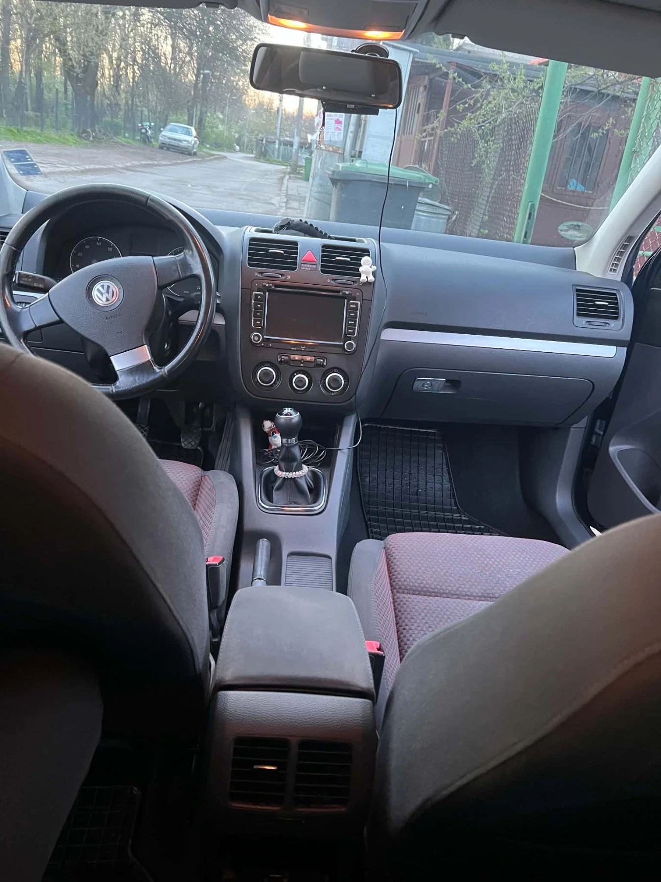 VW Golf, снимка 13 - Автомобили и джипове - 55969600