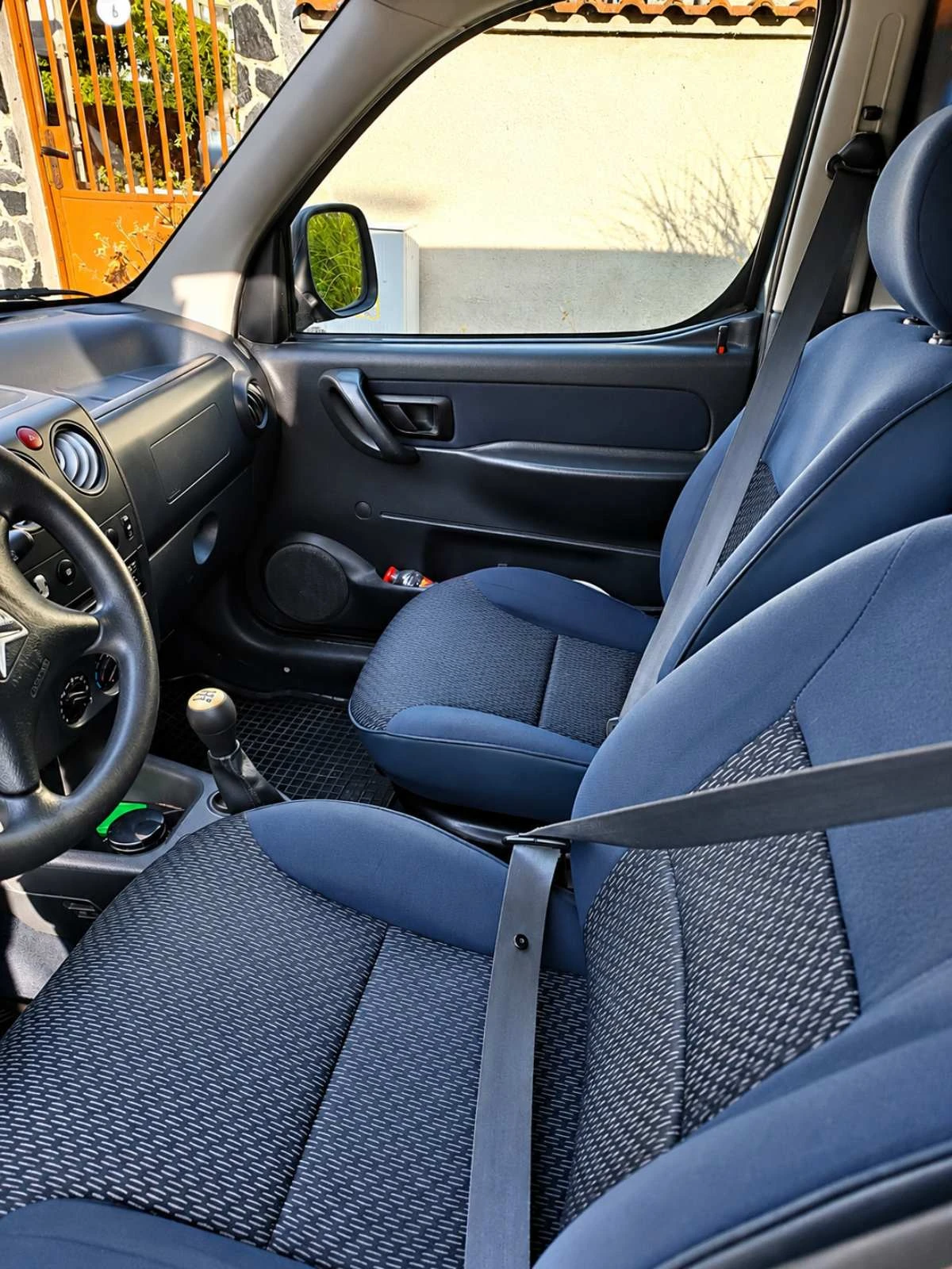 Citroen Berlingo, снимка 9 - Автомобили и джипове - 56545296