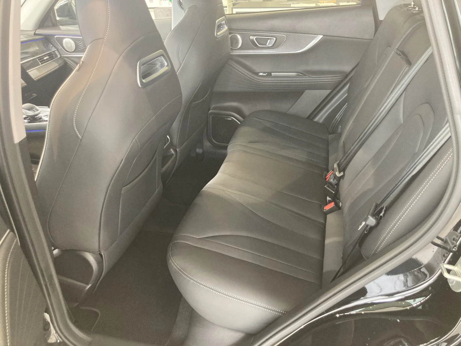 EBRO s700 ICE Luxury, снимка 14 - Автомобили и джипове - 56680330