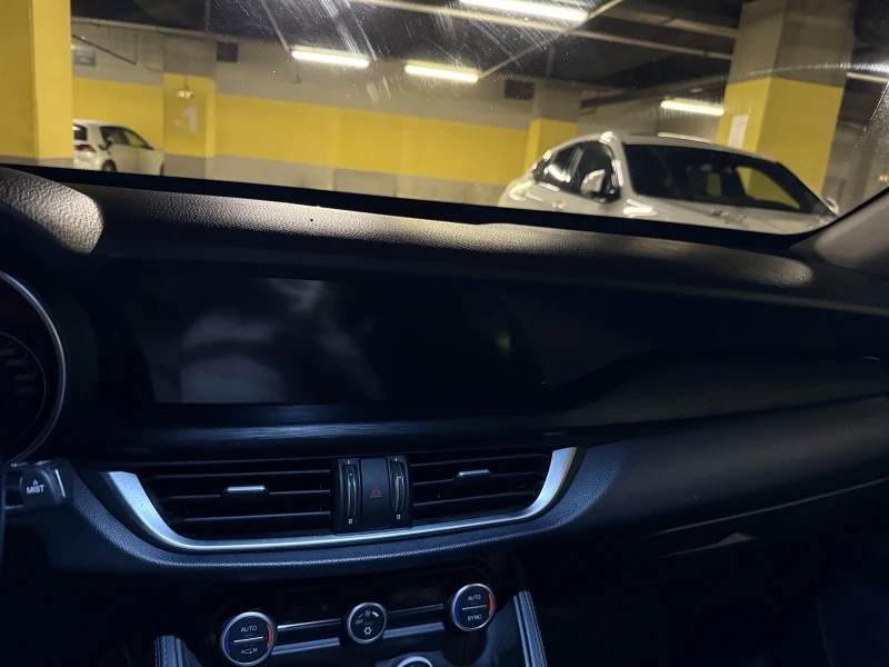 Alfa Romeo Stelvio Full | камера | кожа | 4х4 | 210 кс., снимка 9 - Автомобили и джипове - 52217625