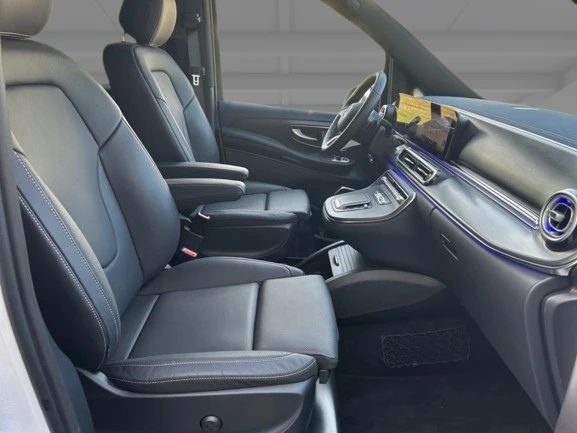 Mercedes-Benz EQV 300 Long = Avantgarde = Airmatic Гаранция - изображение 9