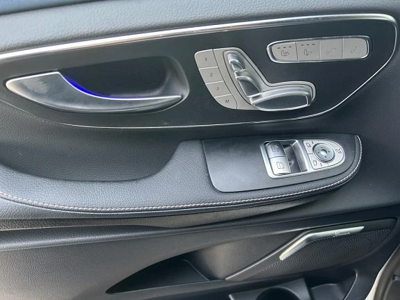 Mercedes-Benz EQV 300 Long = Avantgarde = Airmatic Гаранция - изображение 5