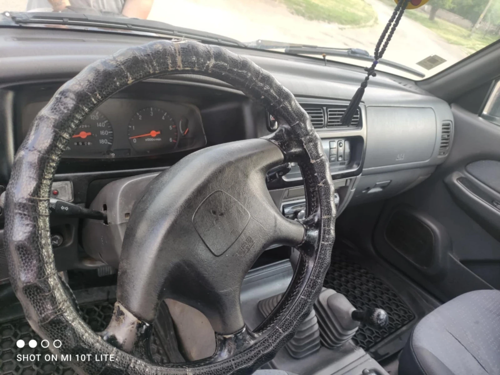 Mitsubishi L200 Джип  - изображение 5