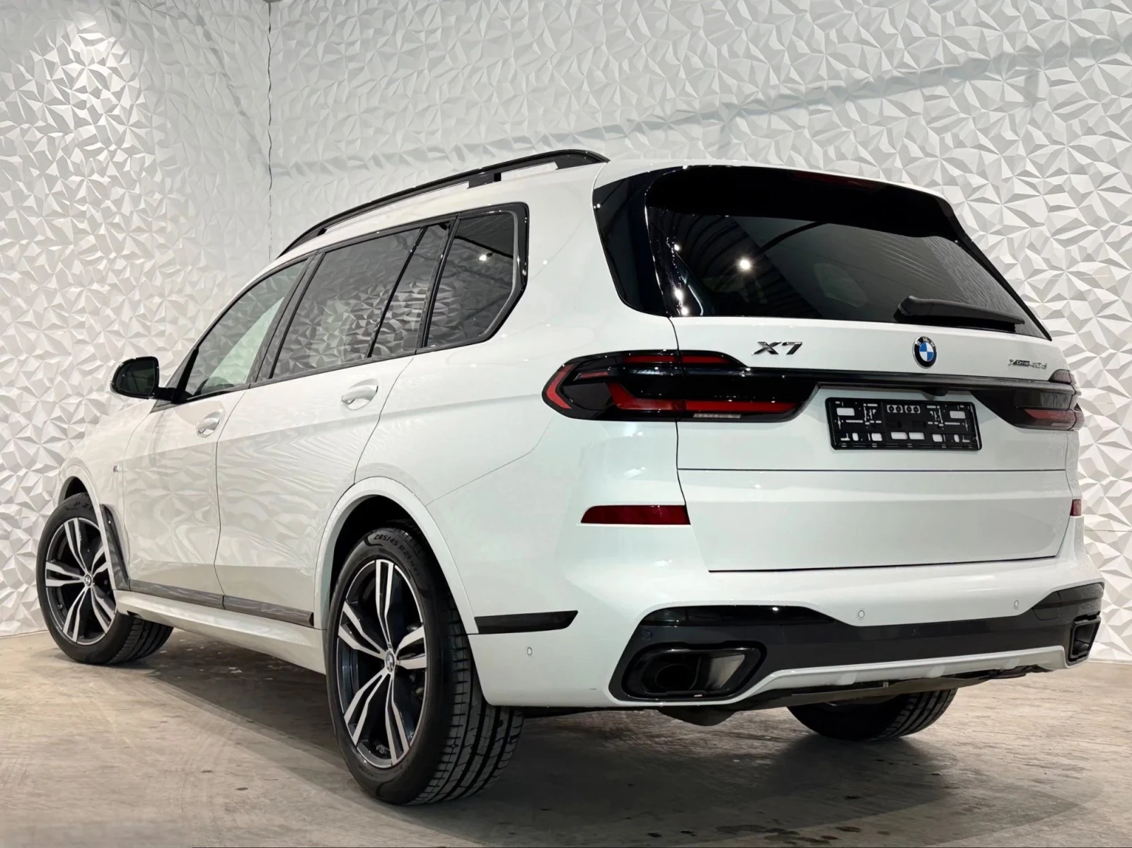 BMW X7 M-pack xDrive - изображение 2