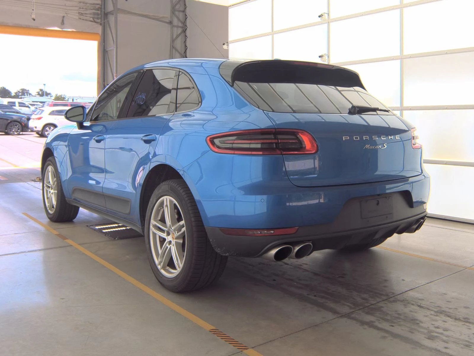 Porsche Macan S Обдух* Lane Assist* М.Точка* Камера* PDK* Пано*  - изображение 6