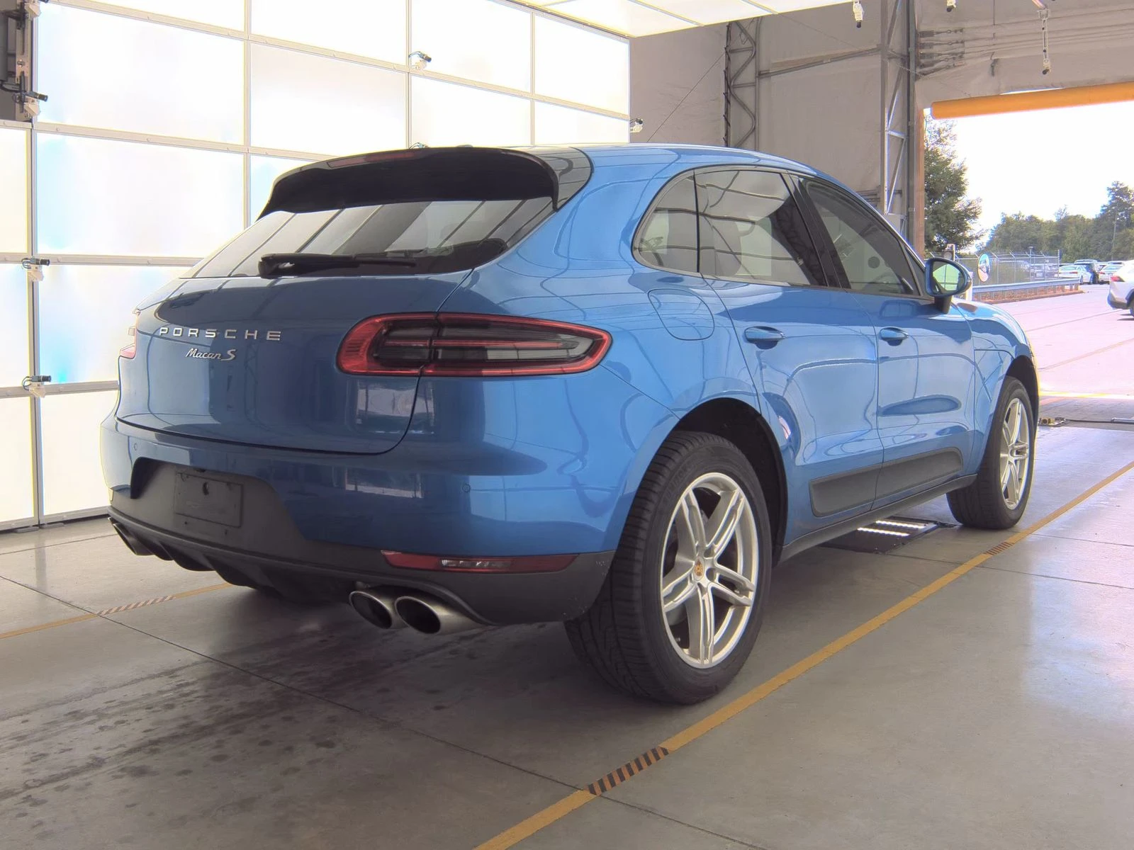 Porsche Macan S Обдух* Lane Assist* М.Точка* Камера* PDK* Пано*  - изображение 4