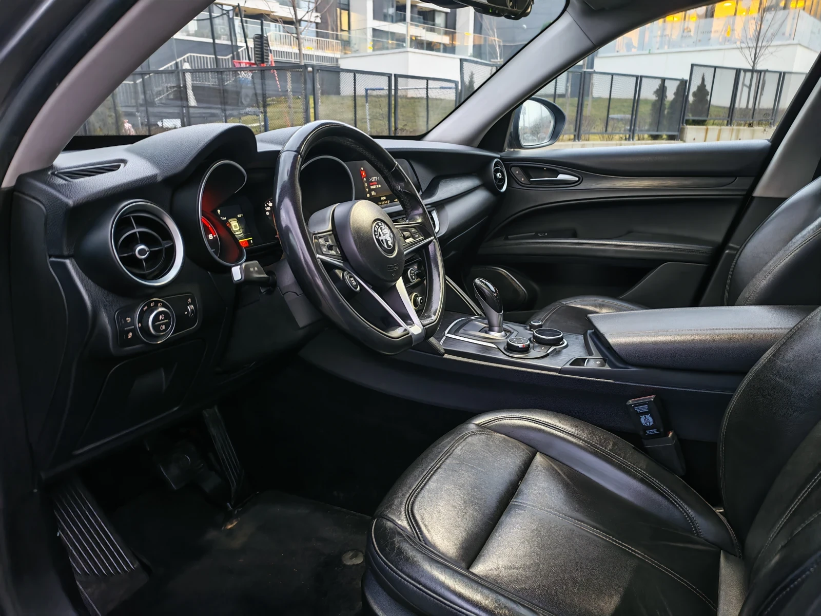 Alfa Romeo Stelvio Full | ������ | ���� | 4�4 | 210 ��.  | Mobile.bg � ����������� 12