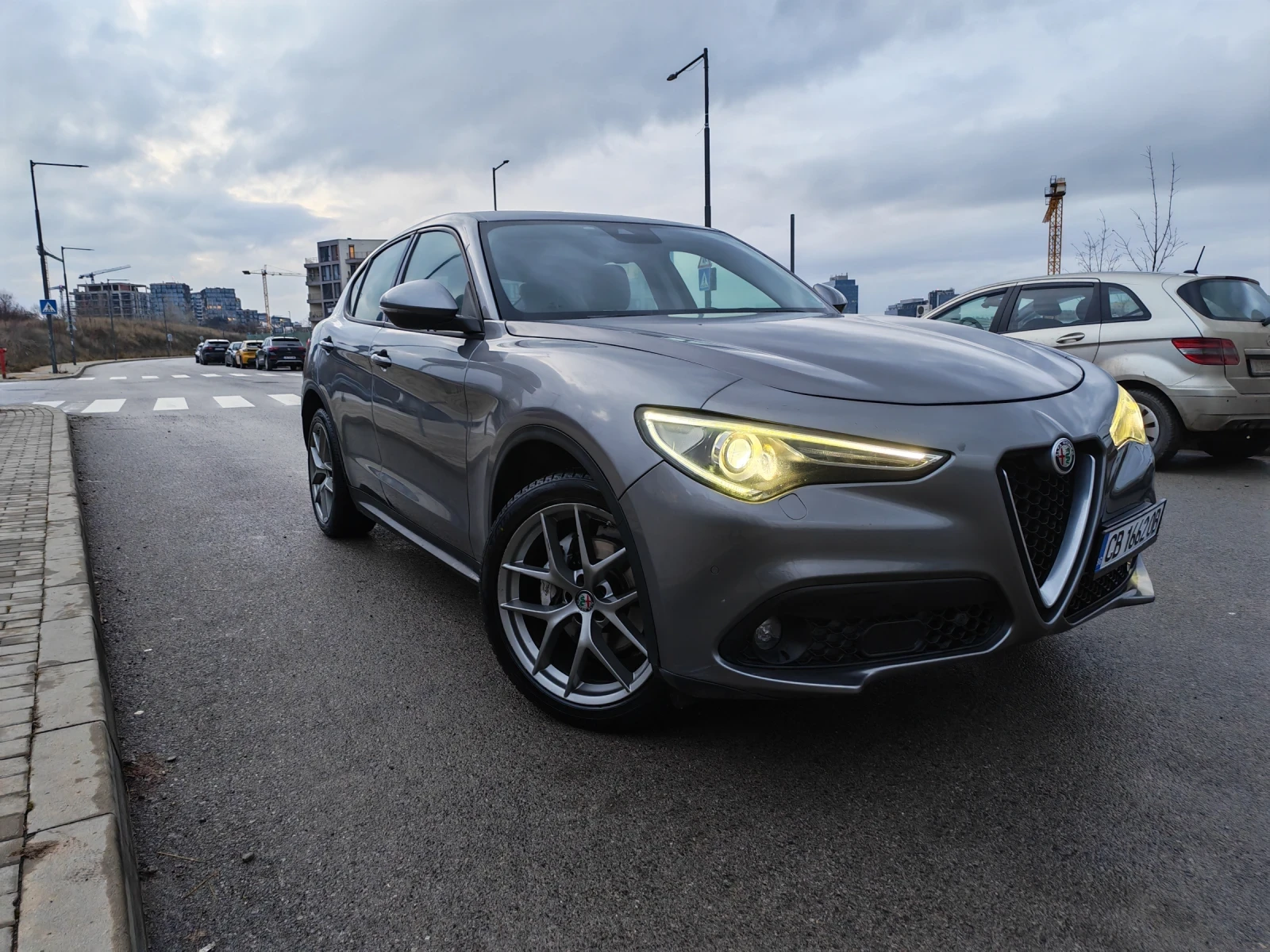 Alfa Romeo Stelvio Full | ������ | ���� | 4�4 | 210 ��.  | Mobile.bg � ����������� 5
