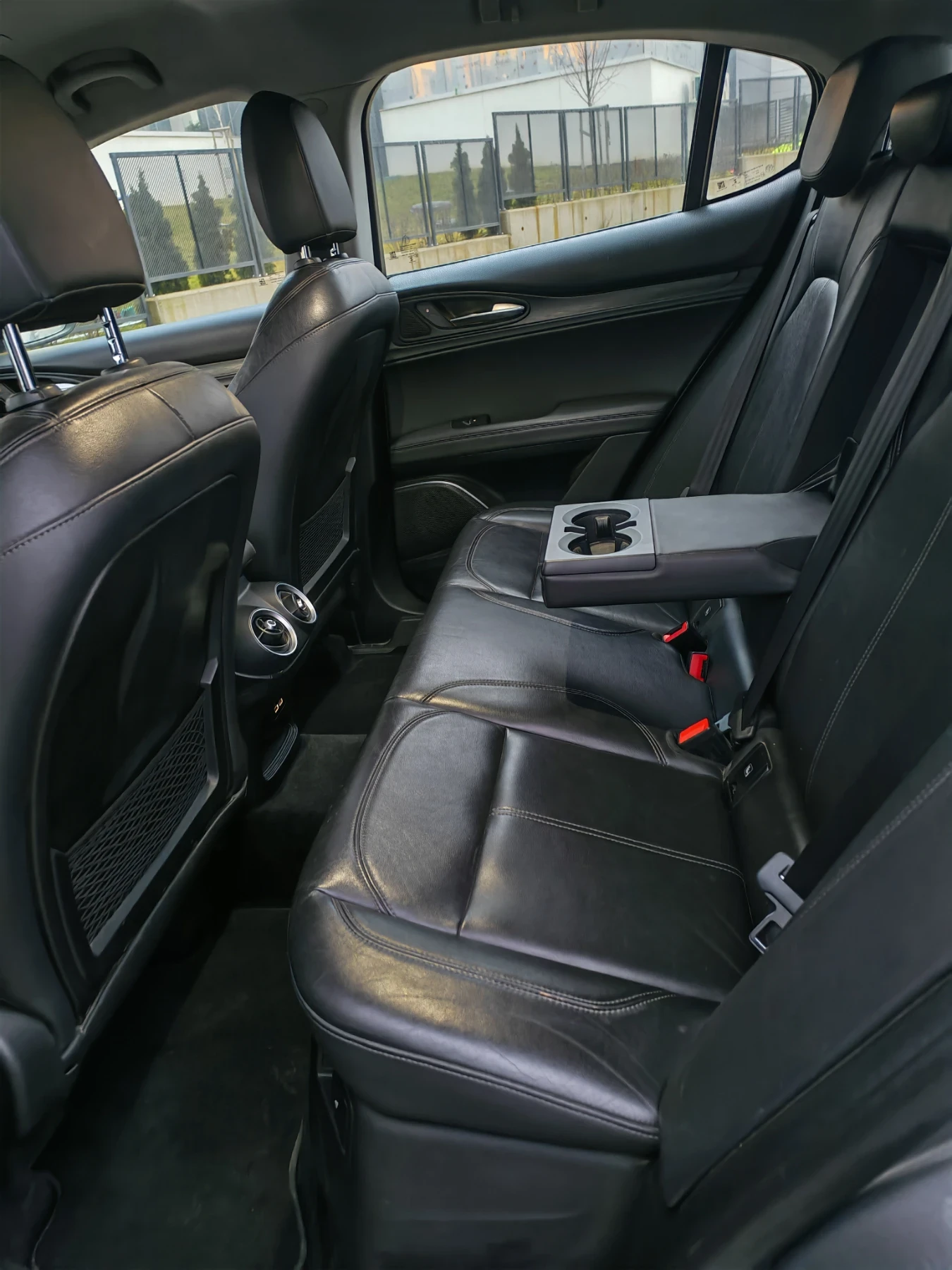 Alfa Romeo Stelvio Full | ������ | ���� | 4�4 | 210 ��.  | Mobile.bg � ����������� 7