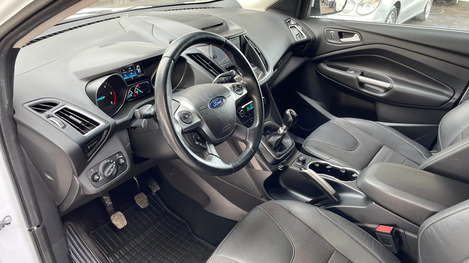 Ford Kuga FACE ПЕРФЕКТНА, снимка 10 - Автомобили и джипове - 54258294