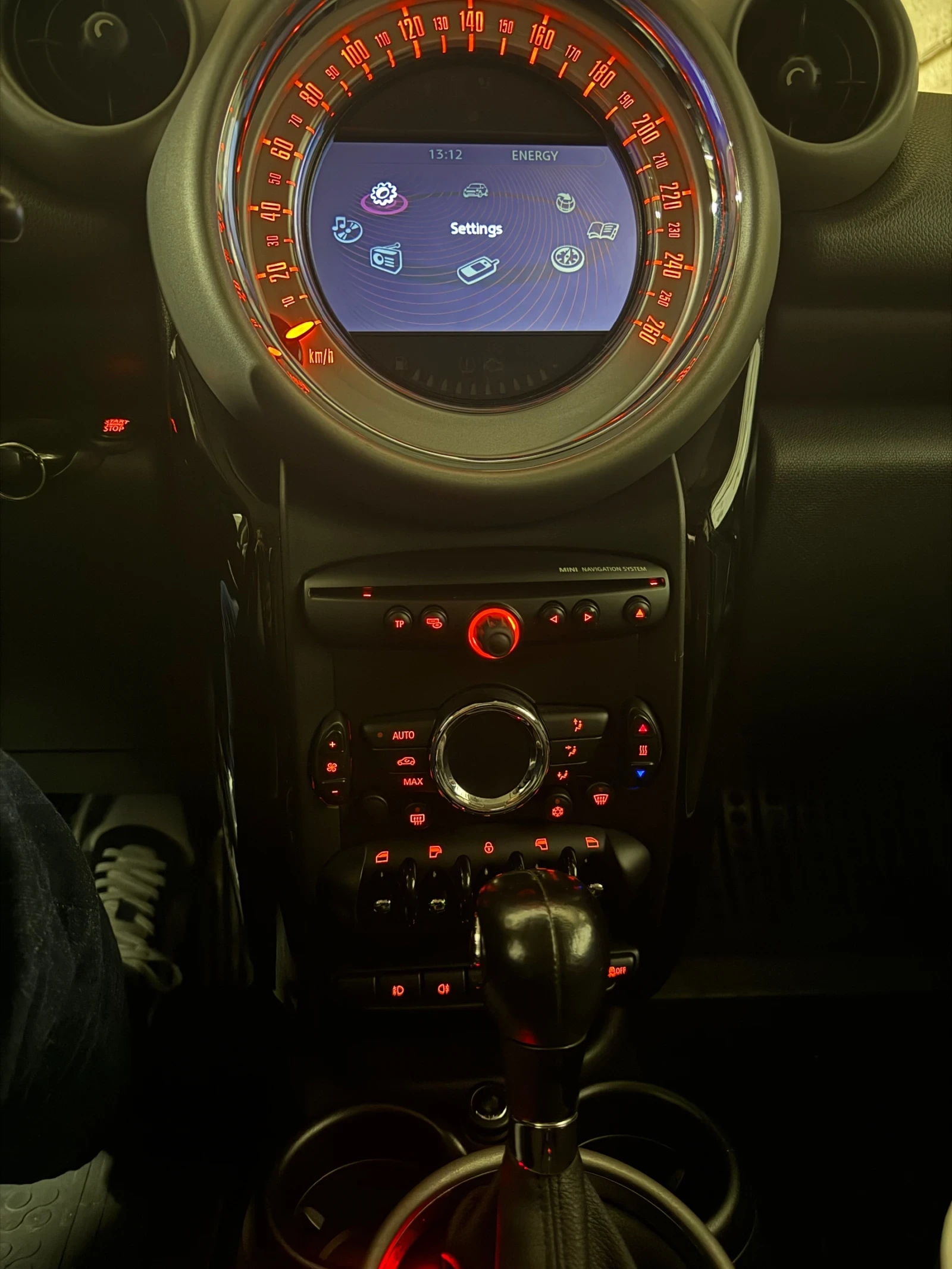 Mini Countryman SD, снимка 10 - Автомобили и джипове - 54294041