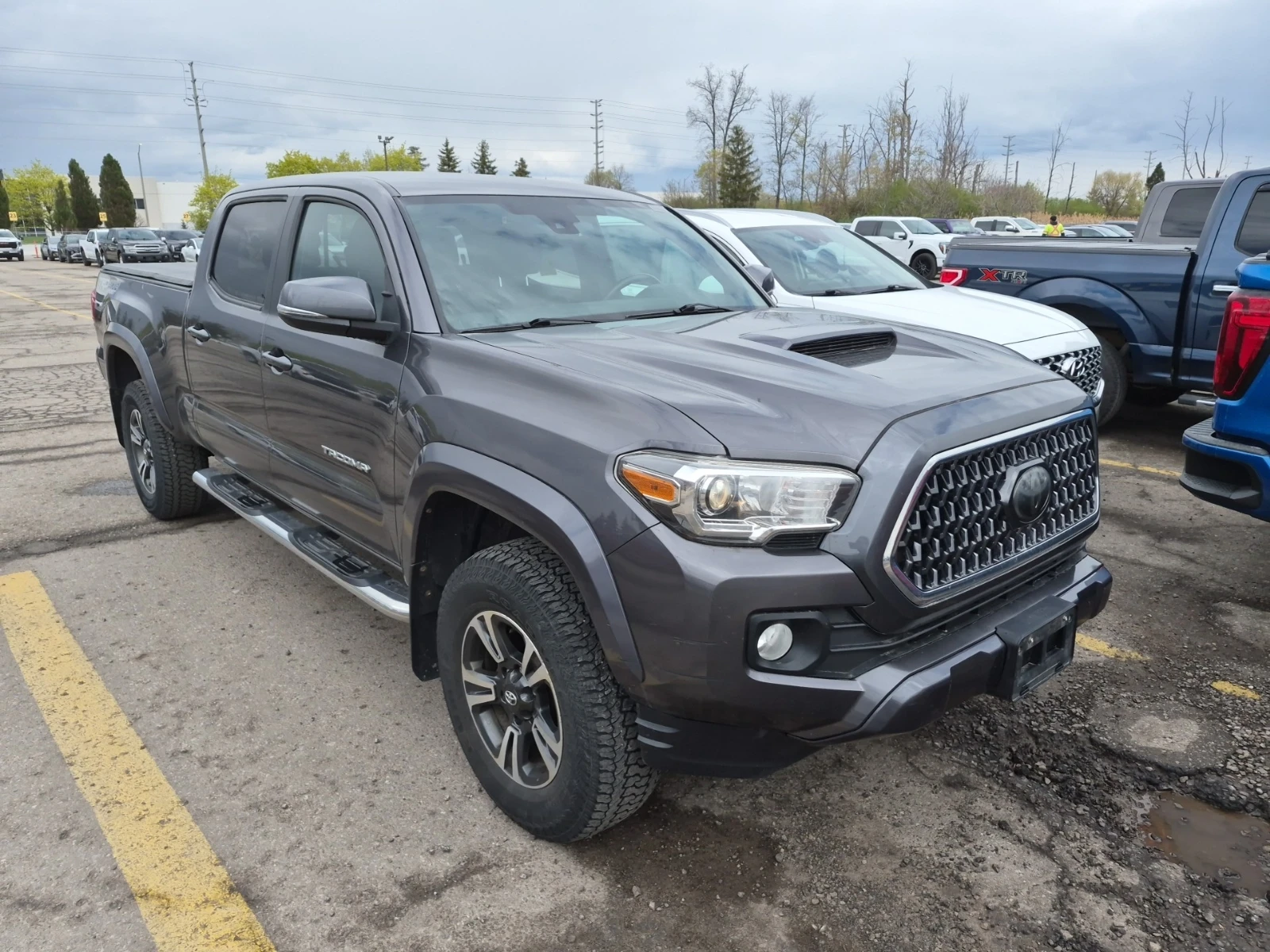 Toyota Tacoma SR5 Double Cab, снимка 2 - Автомобили и джипове - 54477209