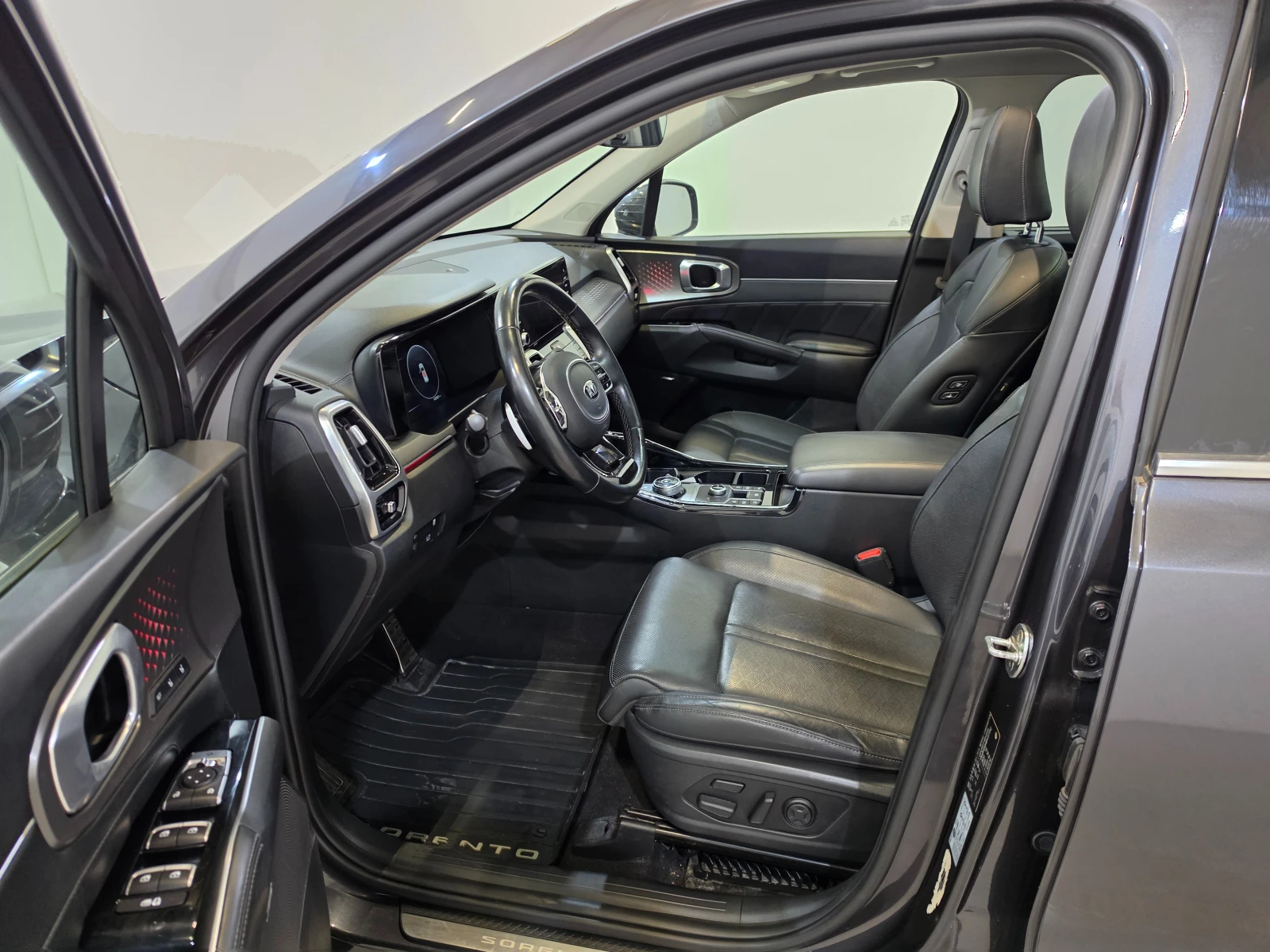 Kia Sorento 2.2 CRDi Vision AWD 7PL Pano Head-up Virtual | Mobile.bg � ����������� 12