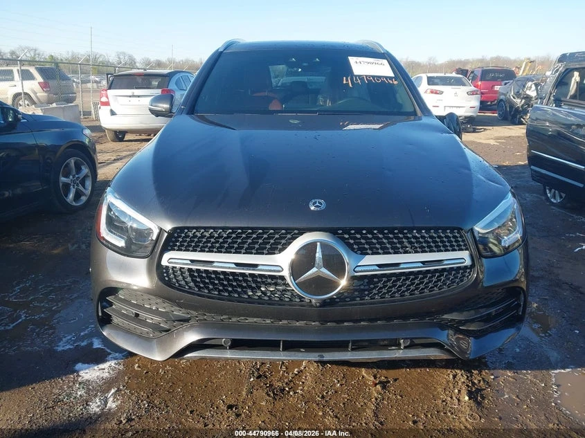 Mercedes-Benz GLC 300 2020 MERCEDES-BENZ GLC 300 4MATIC, снимка 3 - Автомобили и джипове - 54685297