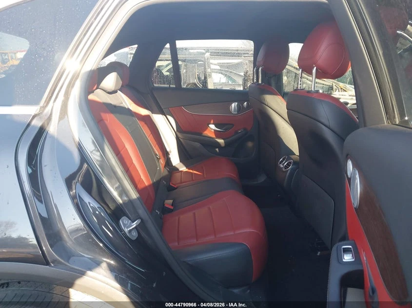 Mercedes-Benz GLC 300 2020 MERCEDES-BENZ GLC 300 4MATIC, снимка 13 - Автомобили и джипове - 54685297