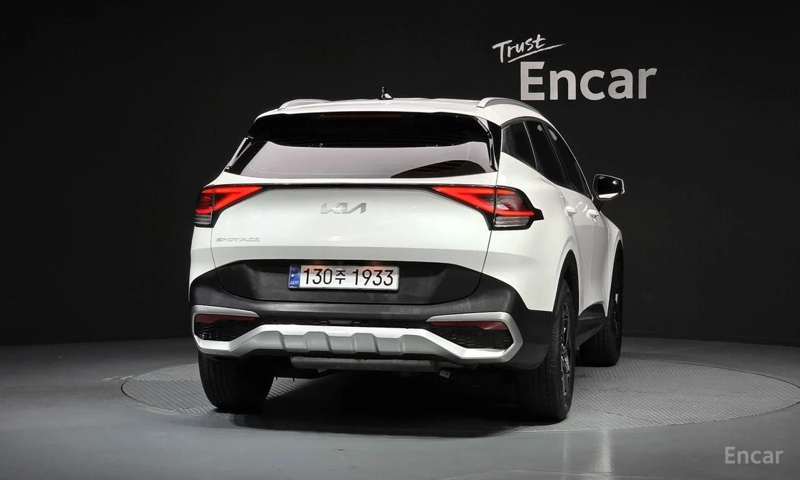Kia Sportage, снимка 4 - Автомобили и джипове - 55142544