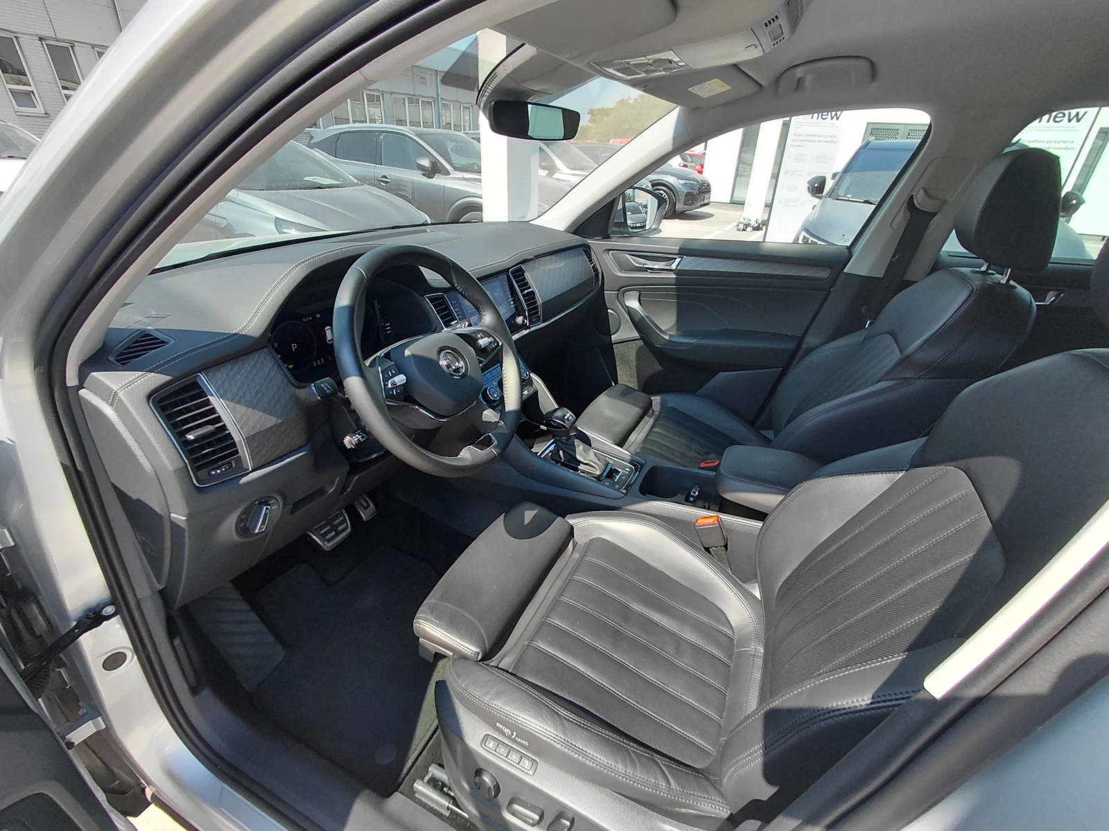 Skoda Kodiaq 2.0TDI/200к.с/DSG/4x4/Style, снимка 13 - Автомобили и джипове - 56033789