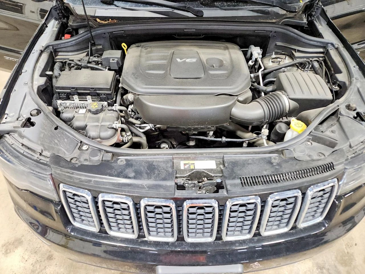 Jeep Grand cherokee 3.6l Limited, снимка 12 - Автомобили и джипове - 56151398
