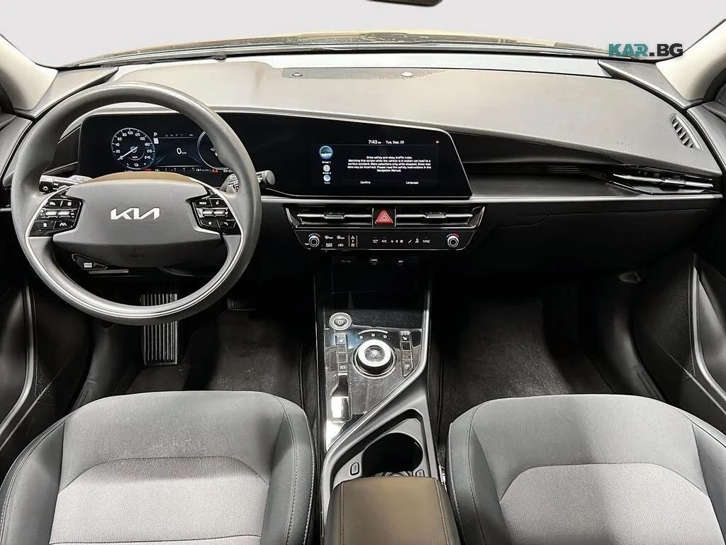 Kia Niro, снимка 11 - Автомобили и джипове - 56688733