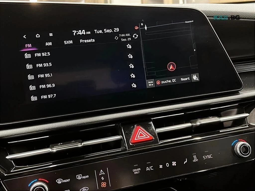 Kia Niro, снимка 12 - Автомобили и джипове - 56688733