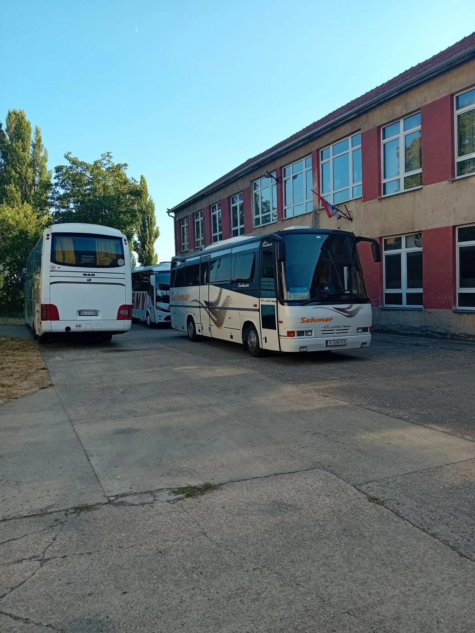 Man 10 220  - изображение 4