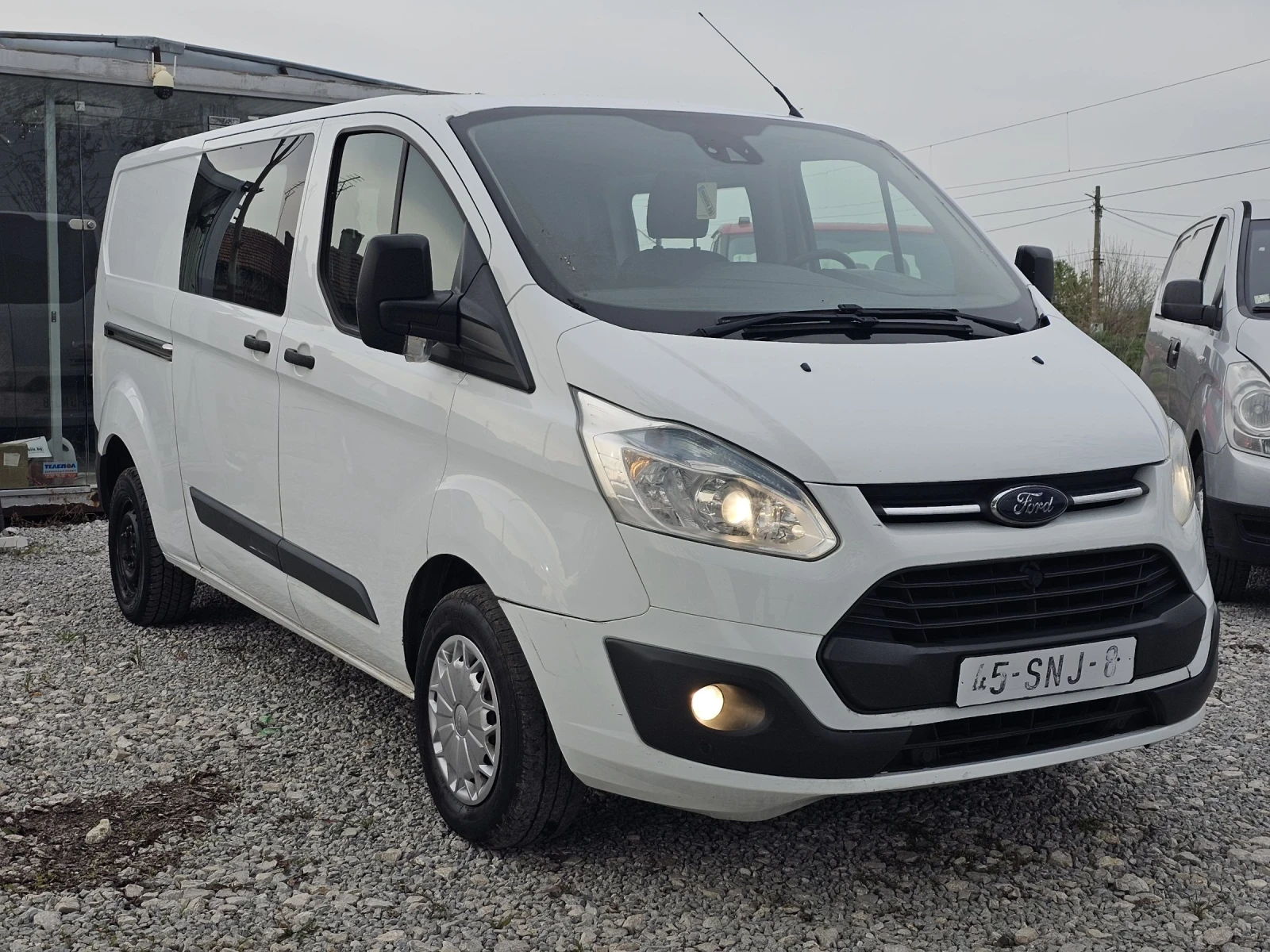 Ford Transit Custom 2.2/125к/L2H1, снимка 3 - Бусове и автобуси - 54208436