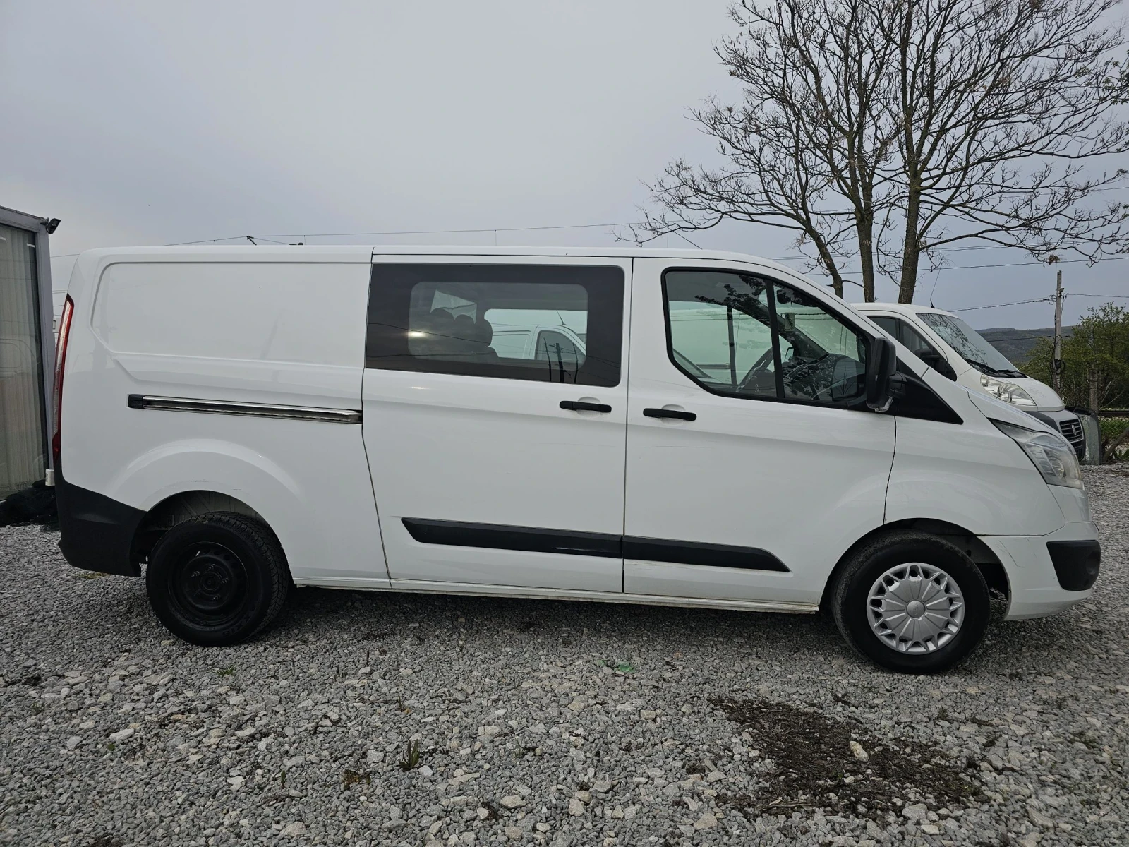 Ford Transit Custom 2.2/125к/L2H1, снимка 4 - Бусове и автобуси - 54208436