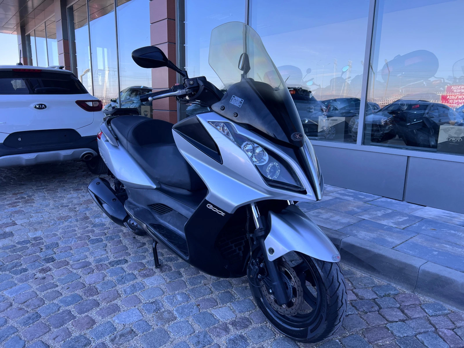 Kymco Downtown 300 - изображение 2