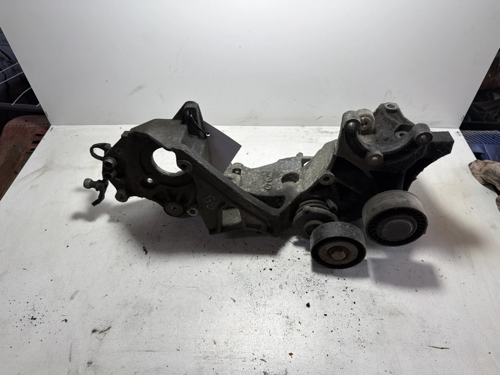 планка 03L903139H 2.0TDI Audi A4