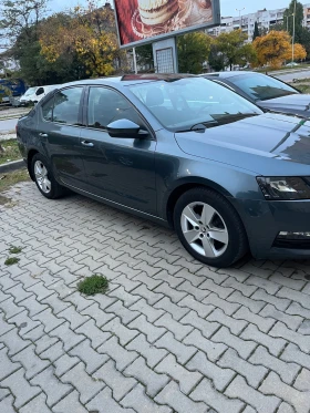 Skoda Octavia - 9150 € / 17895.84 лв. - 61733452 3