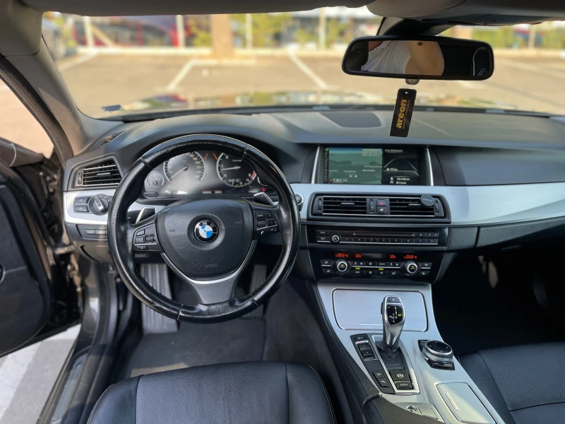 BMW 530 Facelift xDrive, снимка 10 - Автомобили и джипове - 47423112