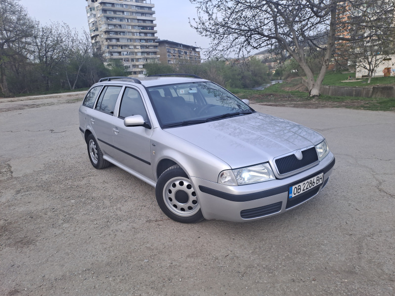 Skoda Octavia, снимка 5 - Автомобили и джипове - 45715927