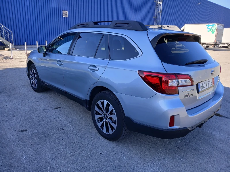 Subaru Outback 3.6R, снимка 4 - Автомобили и джипове - 47757540