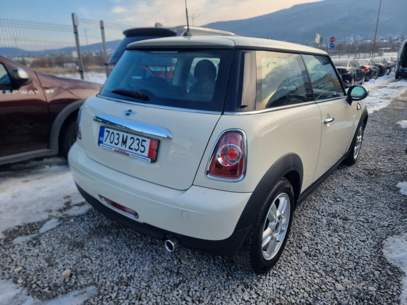 Mini Cooper 1.6i КЛИМАТИК, снимка 3 - Автомобили и джипове - 49247667