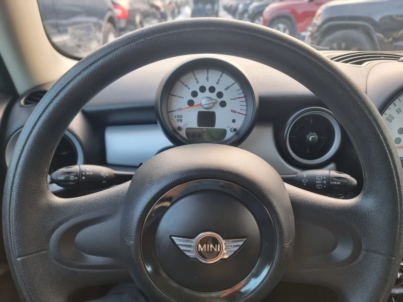 Mini Cooper 1.6i КЛИМАТИК, снимка 11 - Автомобили и джипове - 49247667