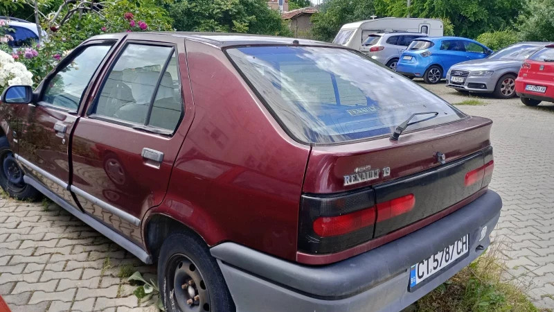 Renault 19, снимка 4 - Автомобили и джипове - 52230450