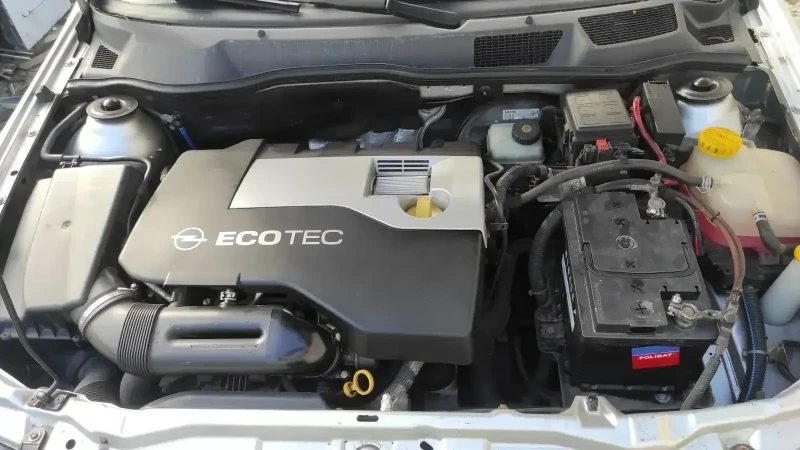 Opel Astra Bertone, снимка 4 - Автомобили и джипове - 53010430