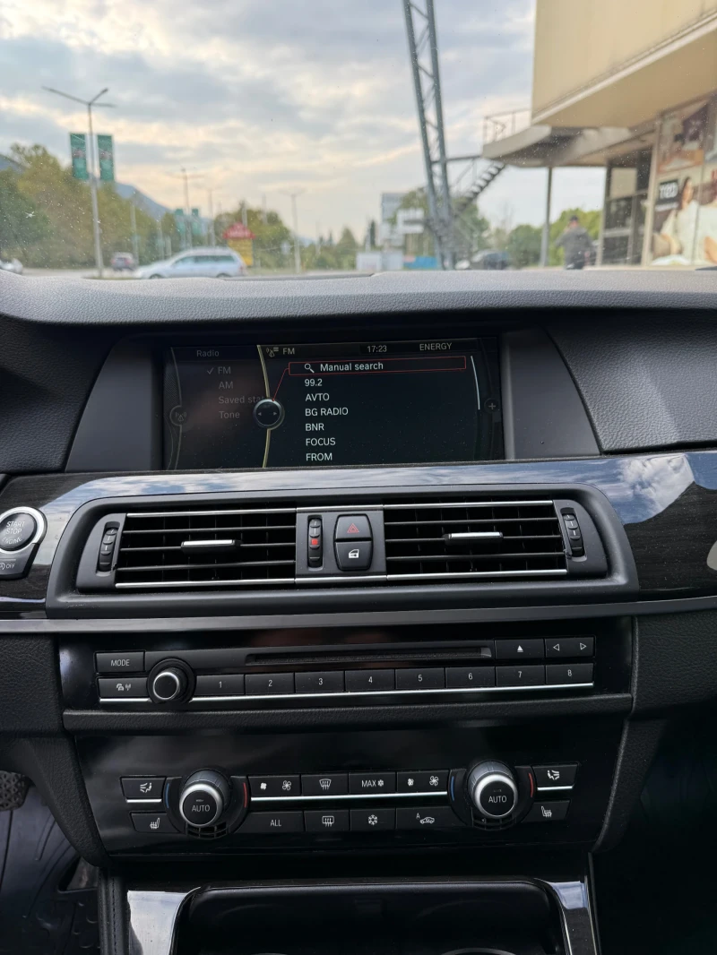 BMW 530 Pano/Distronic/Headup/Vacuum , снимка 7 - Автомобили и джипове - 52662233