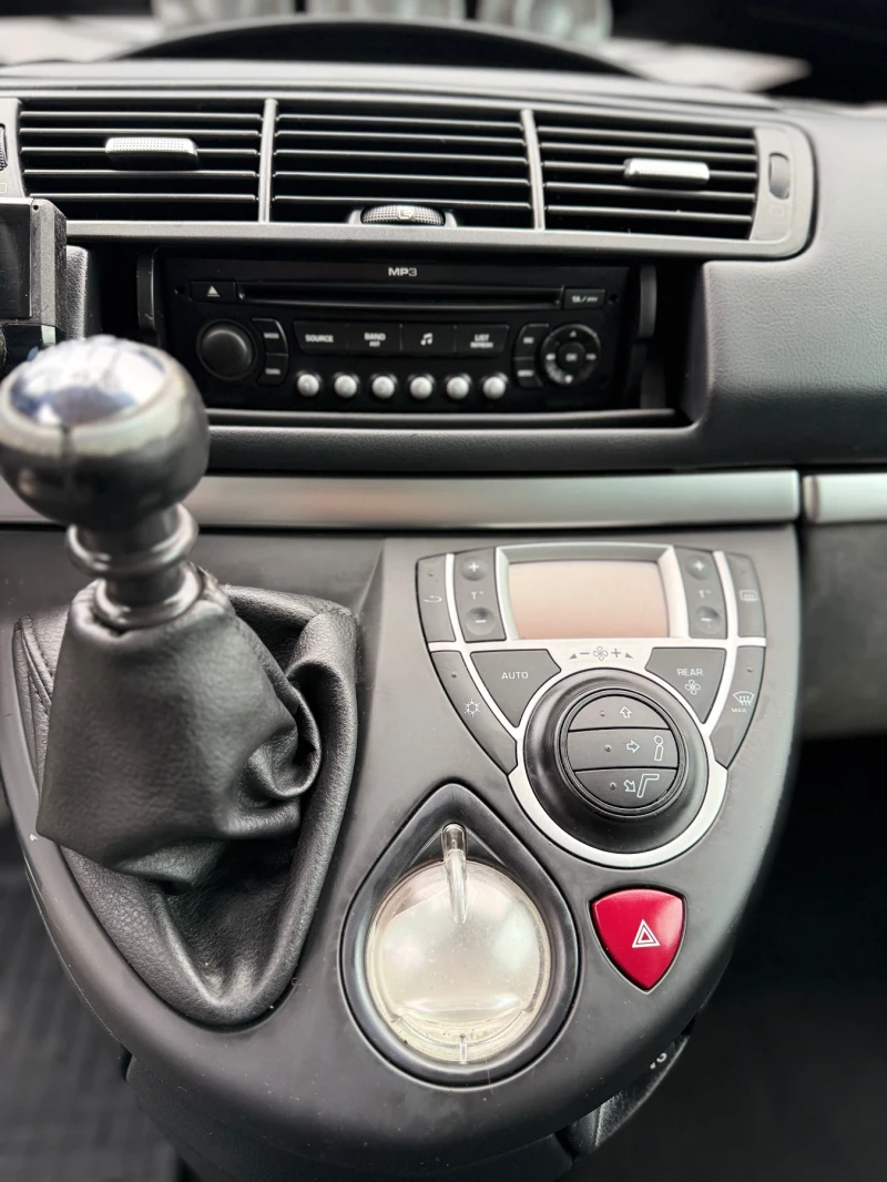 Peugeot 807 2.0HDI-136kc 7 места, снимка 14 - Автомобили и джипове - 52331251