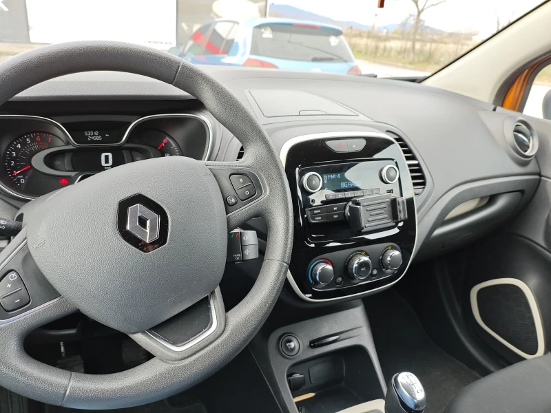 Renault Captur 0.9 TCe, снимка 7 - Автомобили и джипове - 52669387